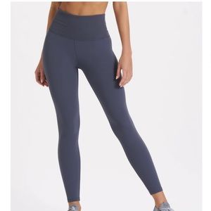 New Vuori Ribbed Studio Legging in Azure 
Size small